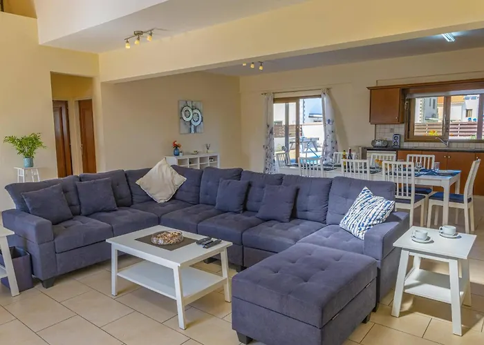 Heracles By * Pégeia